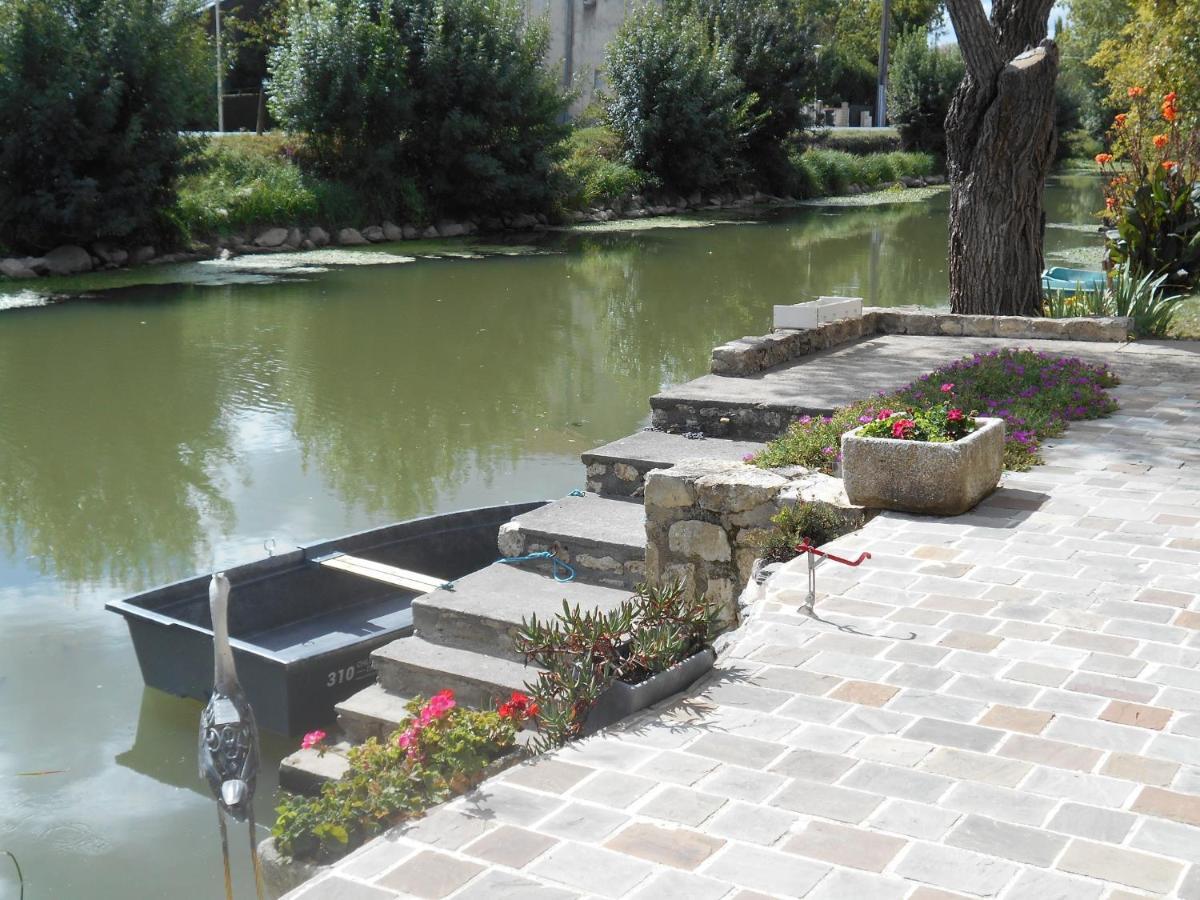 Marais Poitevin Bord Riviere Peche ,Barque, Velos, Wifi, Linge, Cheminee, Cuisine, Terrain De Boules La Taillee Buitenkant foto