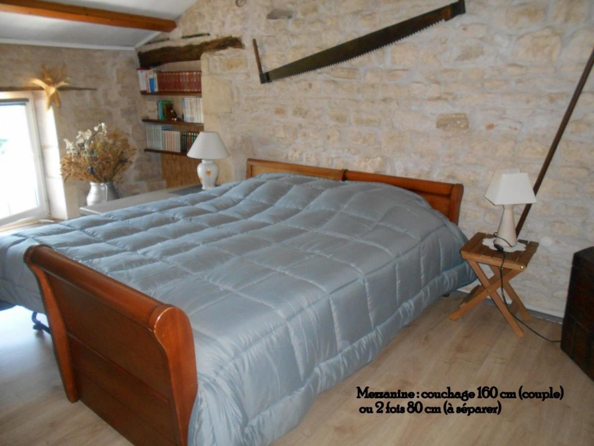 Marais Poitevin Bord Riviere Peche ,Barque, Velos, Wifi, Linge, Cheminee, Cuisine, Terrain De Boules La Taillee Buitenkant foto